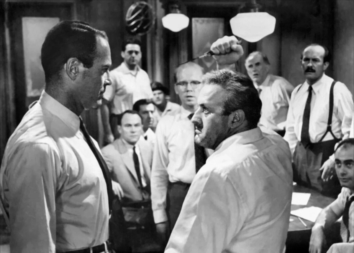 Кадр из фильма "12 разгневанных мужчин" 