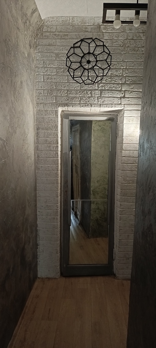 Сделанная нами прихожая, штука на стене тоже сделаннаянами)