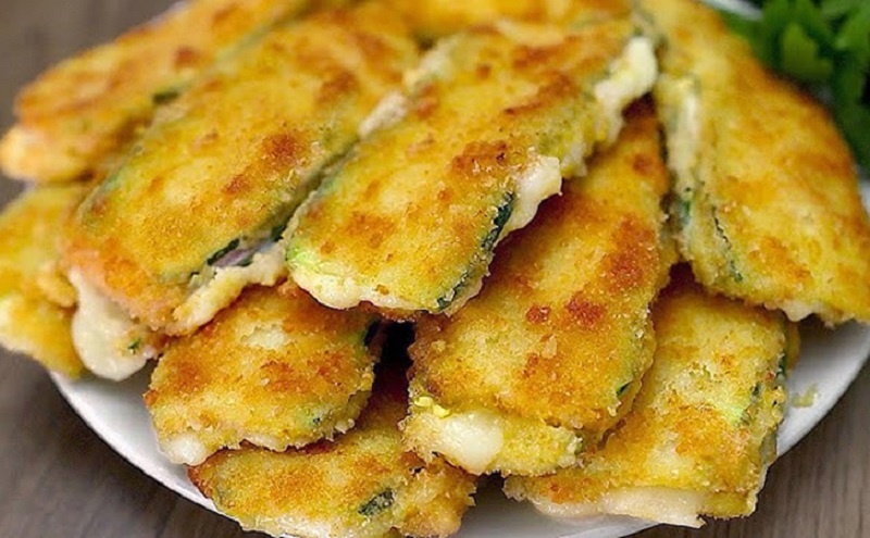 Кабачки с ветчиной и сыром: очень вкусное блюдо за минимум времени