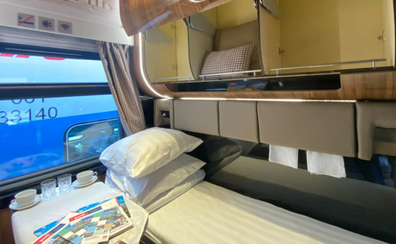      РЖД представила улучшенные купейные и СВ-вагоныРЖД