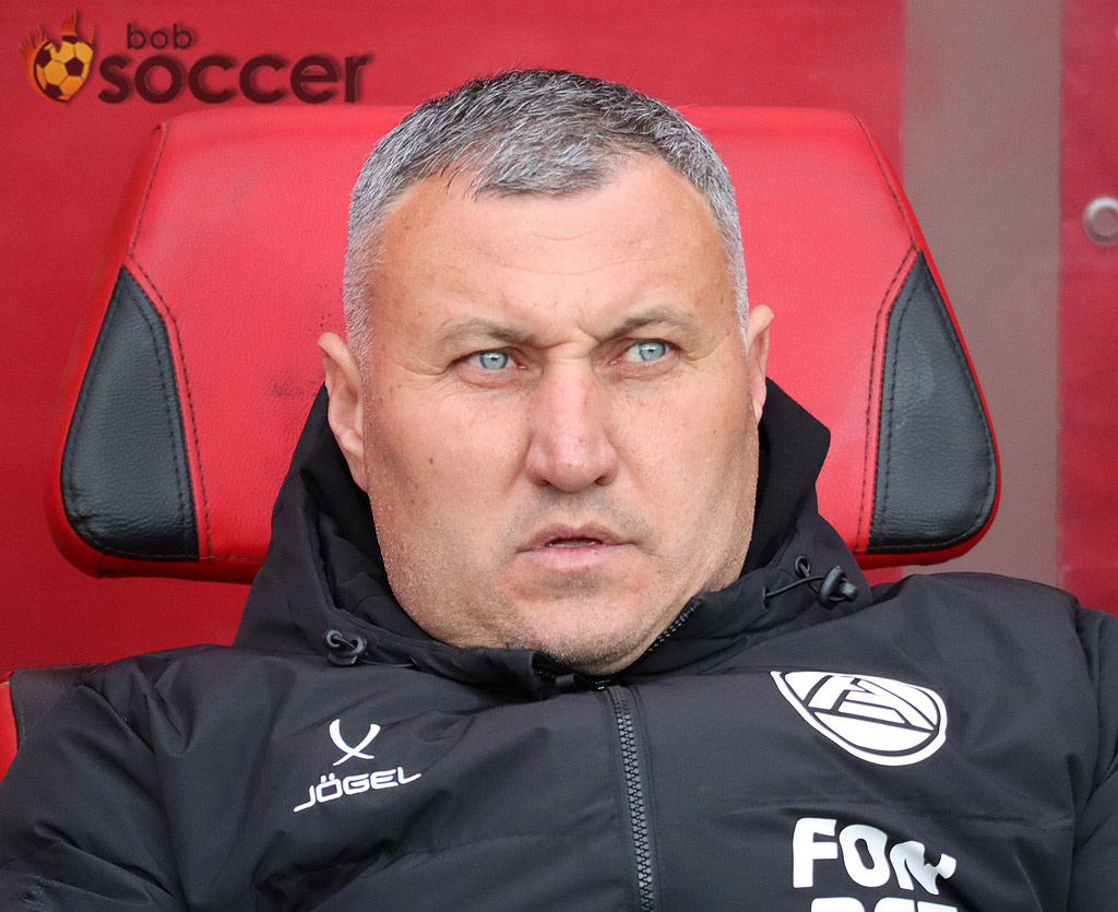    Тренер "Акрона" Тедеев после поражения от "Локомотива" признал свою ошибкуОльга Торопова