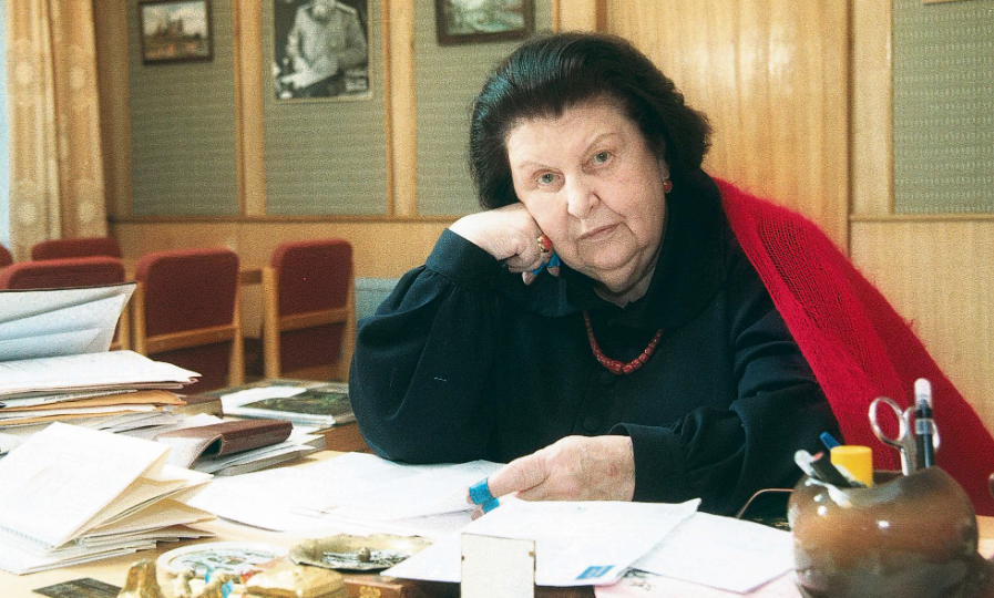 Работа, дом и диван, и твой мозг уже старше тебя на 10 лет, но есть способ оживить его — уроки Бехтеревой для тех, кто устал быть зомби