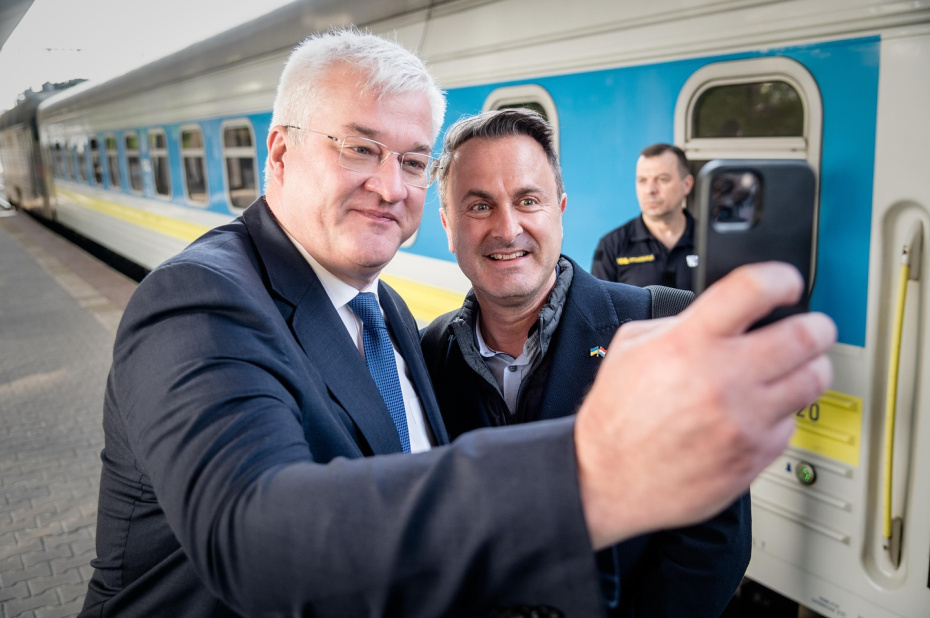    Социальные сети