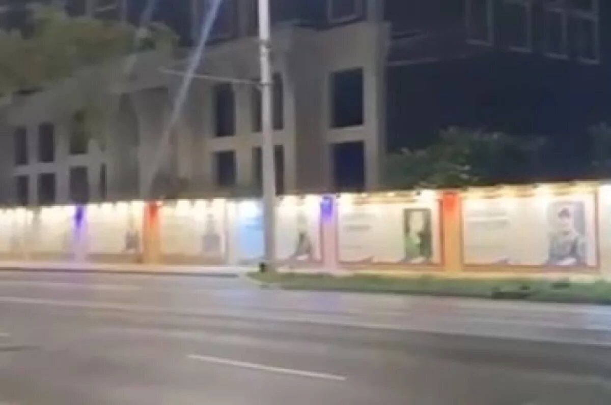    Вандалы испортили портреты участников СВО на проспекте Петра I в Махачкале