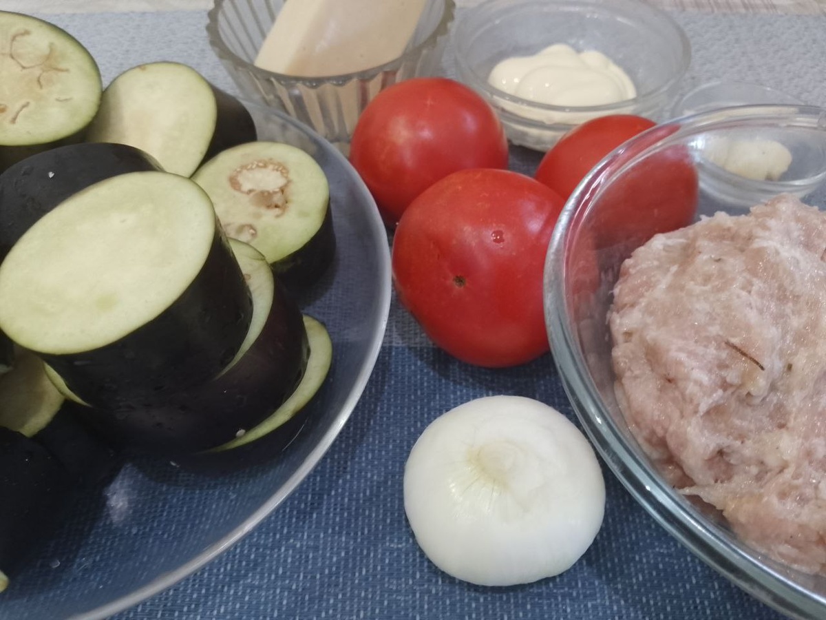 Ингредиенты для приготовления баклажанов в духовке