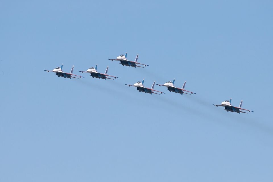    Прилет "Русских Витязей" в Барнаул. Источник: Олег Укладов