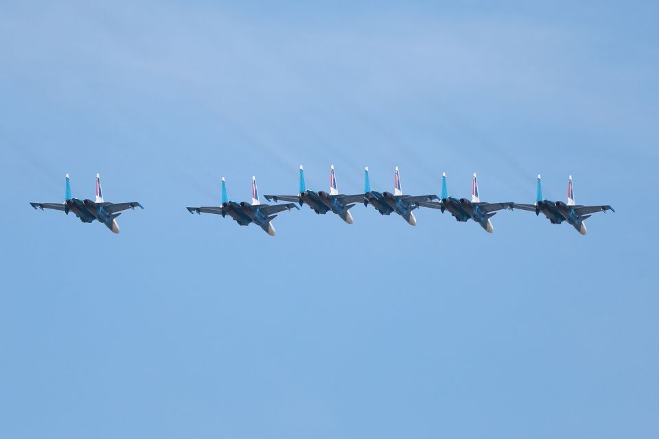    Прилет "Русских Витязей" в Барнаул. Источник: Олег Укладов