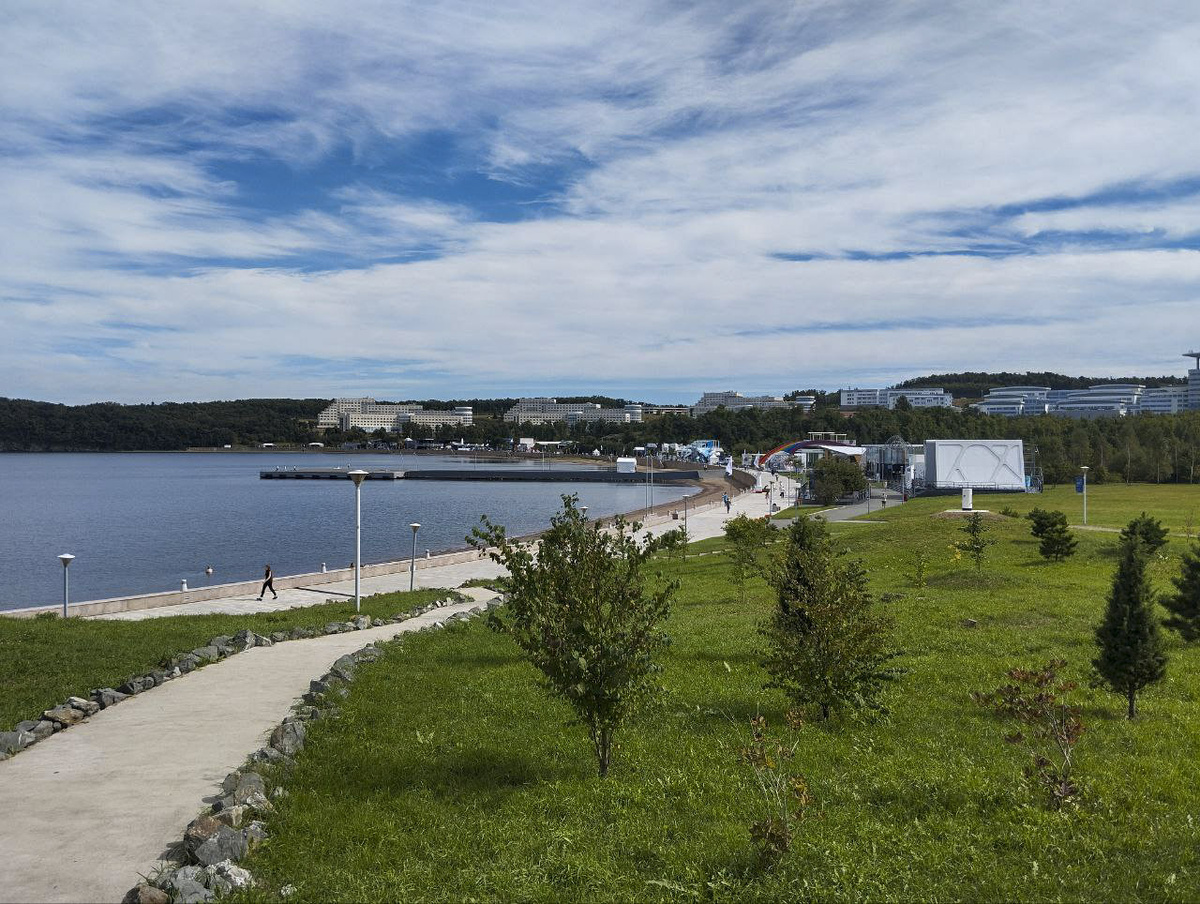 Синоптик объяснил похолодание и частые дожди во Владивостоке.  Фото: Фото: ФедералПресс / Наталия Лебедева