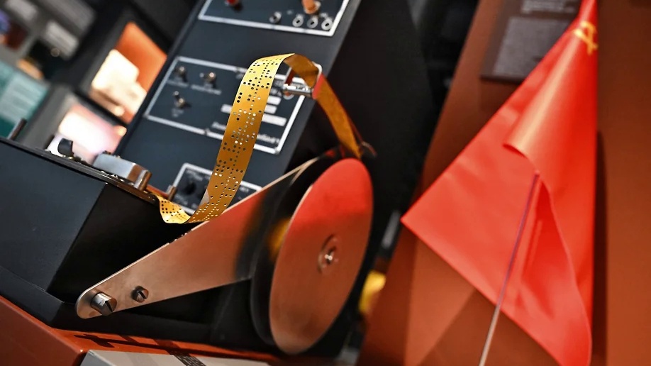 Инсталляция «Линия Москва-Вашингтон» в Музее криптографии в Москве