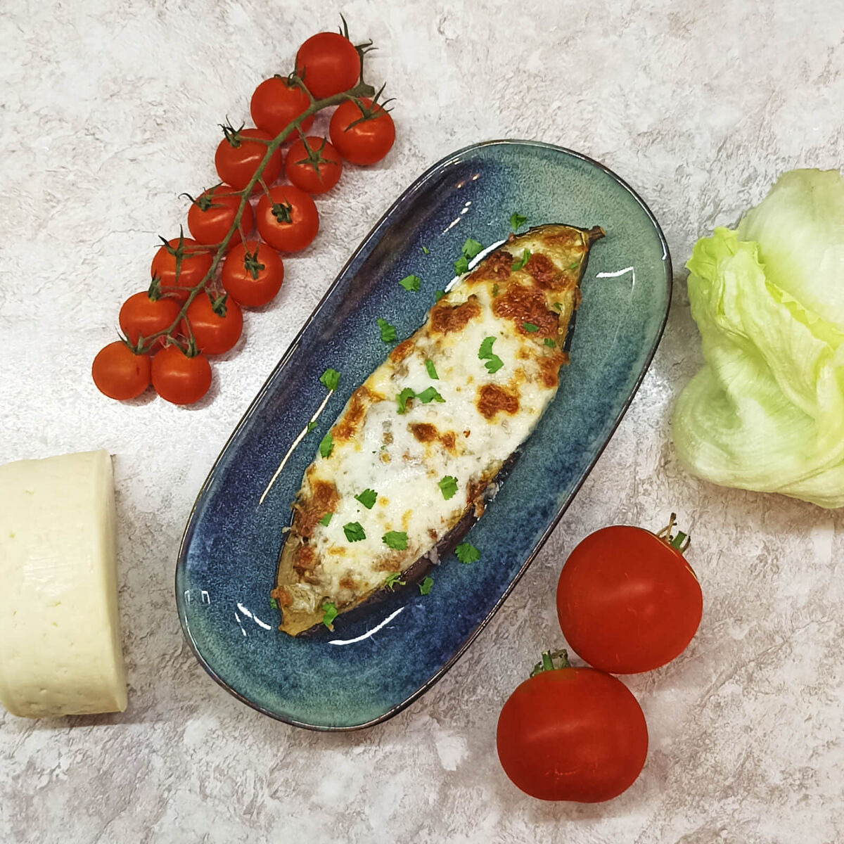 Запеченные баклажаны с сыром