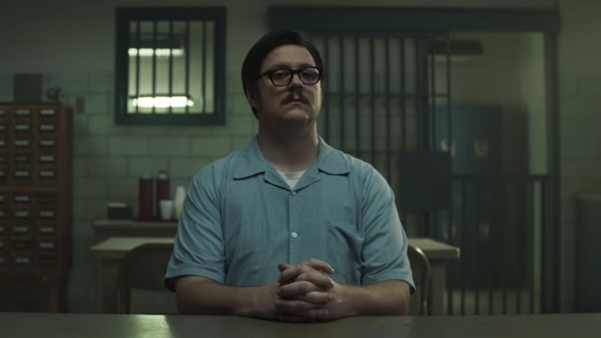 кадр из сериала "Охотник за разумом"