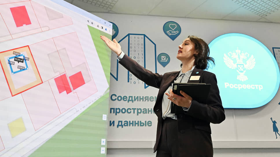 В июле пресс-служба Росреестра сообщала, что в 2026 году в рамках очередного цикла ГКО состоится кадастровая оценка земельных участков на территории 85 регионов России. Ее результаты начнут применяться с 2027 года.📷Фото: Анатолий Жданов / Коммерсантъ