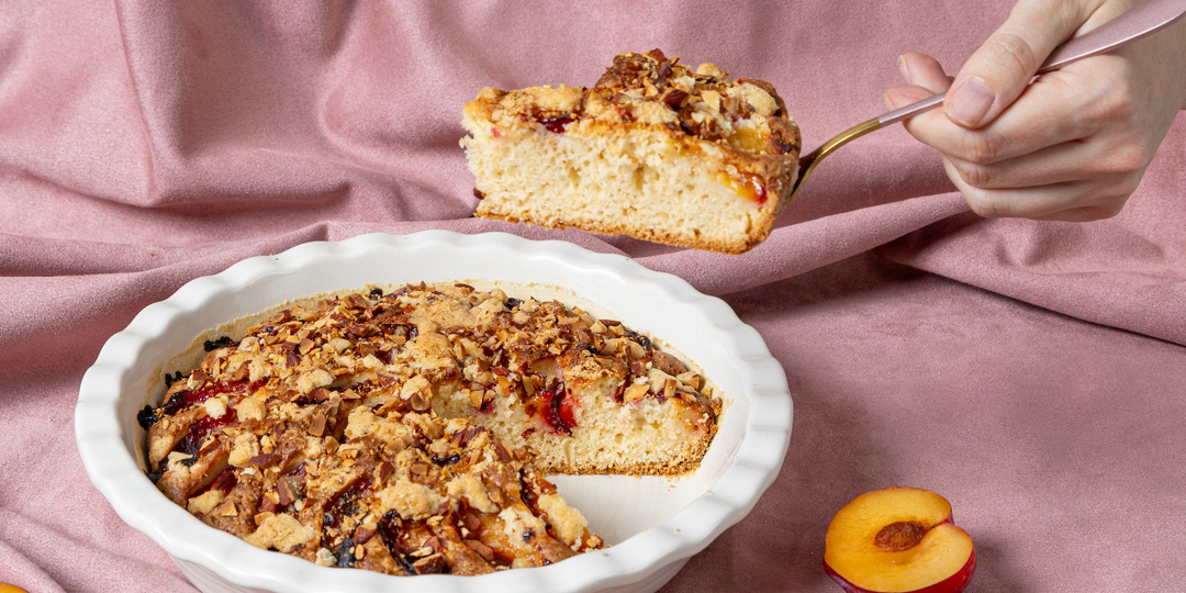 Сливовый пирог на сметане