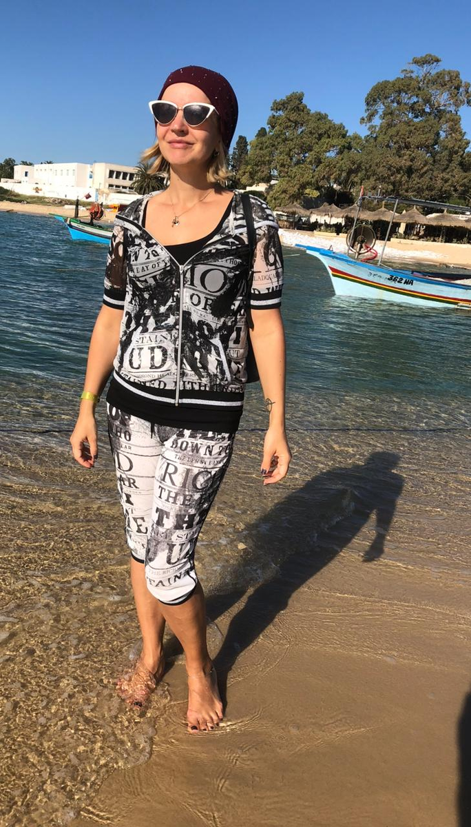 Ноябрь в Африке очень коварный, прохладно. Но солнце напрочь сжигает нос и щеки)