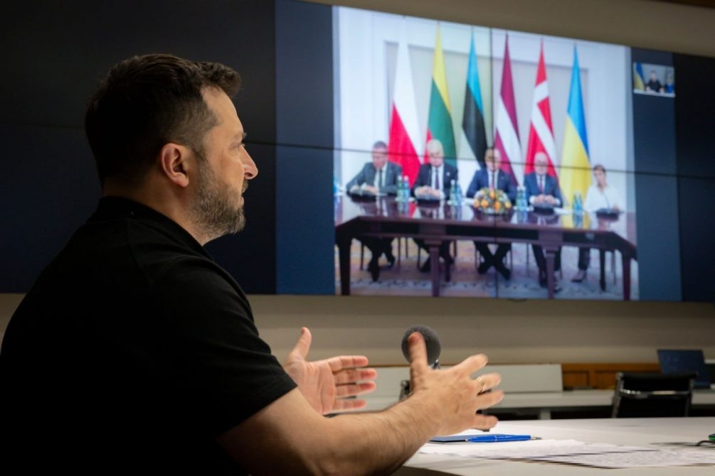    Зеленский докладывает своим европейским хозяевам о текущей ситуации. (Фото из тг-канала Зеленского).