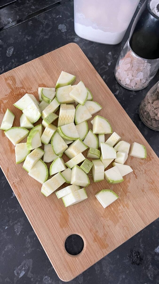 Нарезанный кабачок