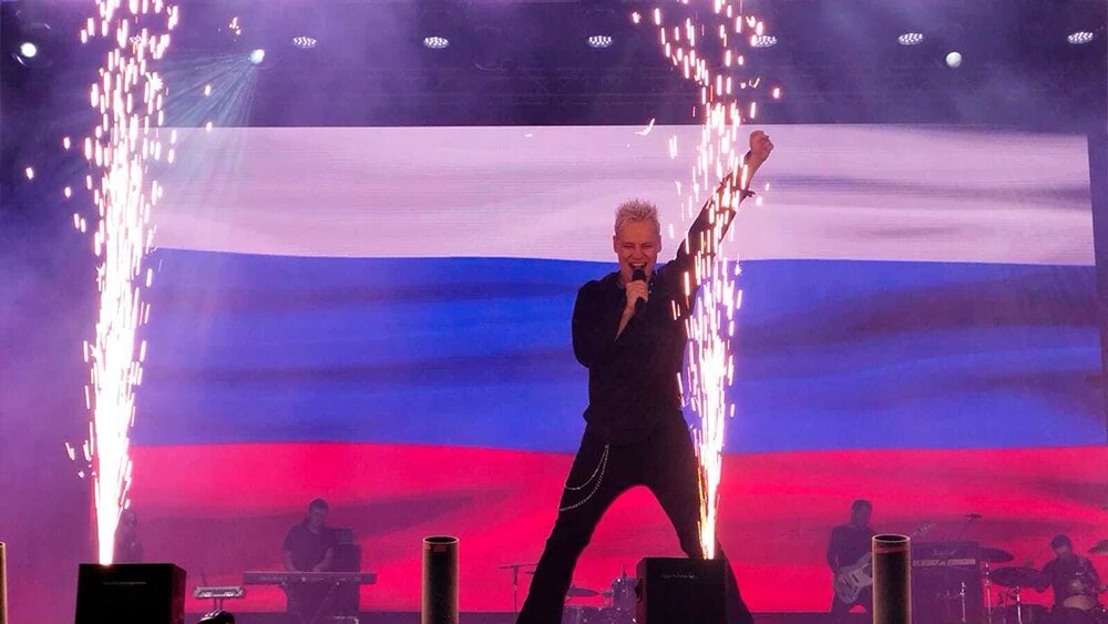    Песня «Моя Россия» Ярослава Дронова (Shaman) вошла в перечень рекомендованных для использования на уроках музыки в школах // Фото: архив НТР 24