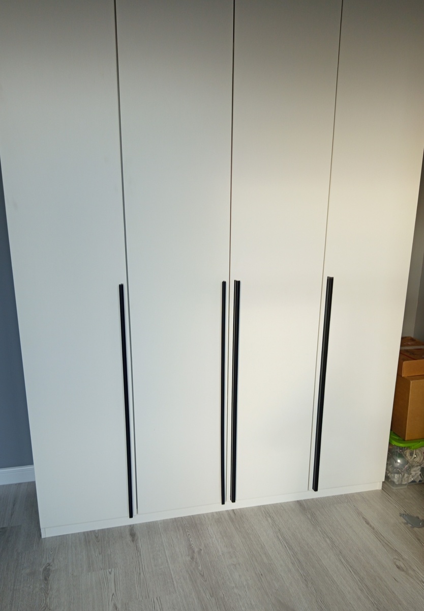 Комнату в целом потом сфоткаю со шторами.