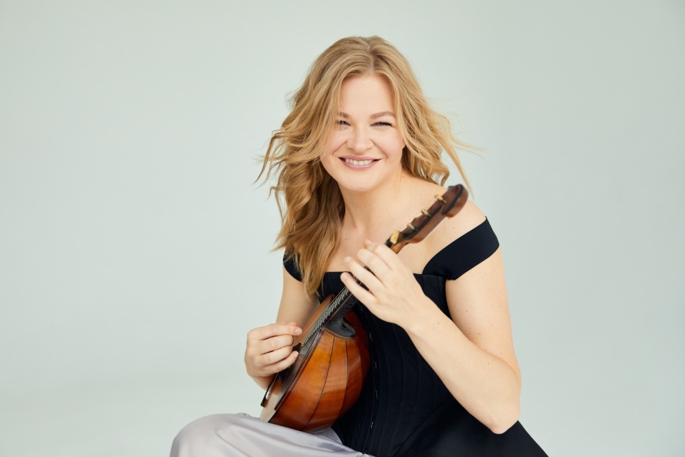    Российско-белорусская домристка Екатерина Мочалова. / Фото: Евгений Евтюхов, предоставлено пресс-службой фестиваля "Прима Домра"