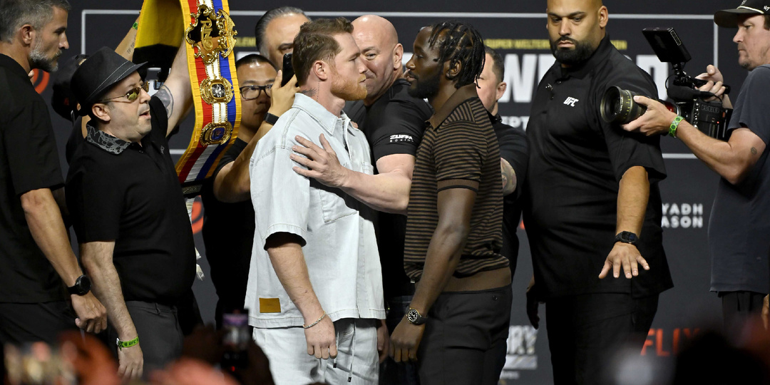 Непобеждённый нокаутёр БРОСИЛ ВЫЗОВ победителю боя Канело — Кроуфорд!