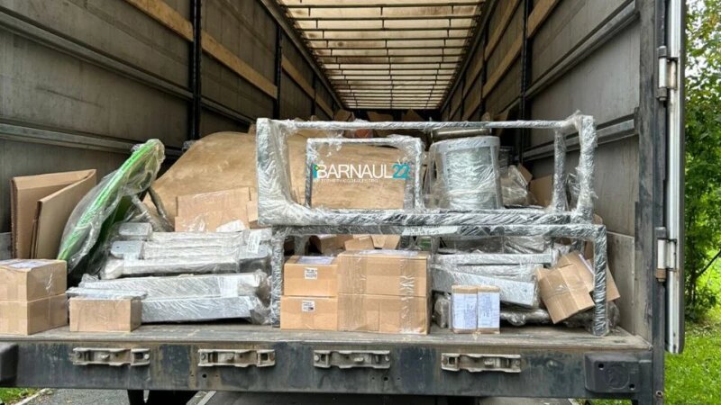     Яна Рудковская пообещала построить в Барнауле детскую площадку для особенных детей. Телеграм-канал «Barnaul 22»