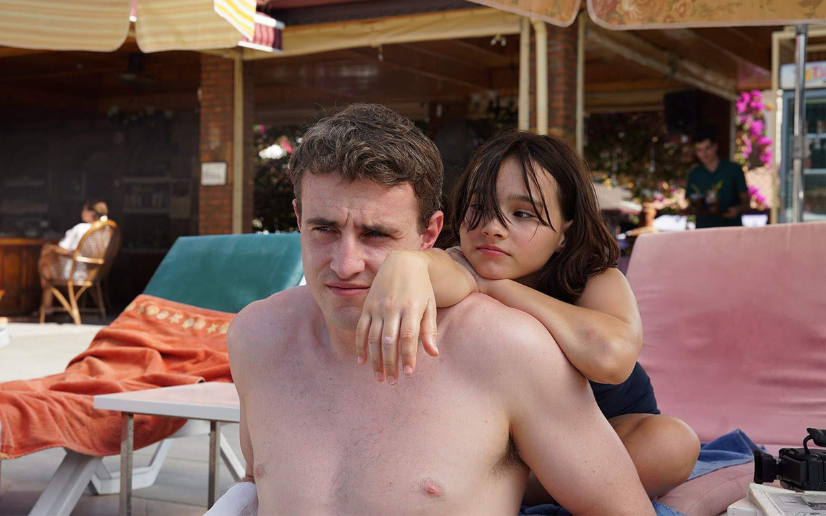 Кадр из фильма «Солнце мое», реж. Шарлотта Уэллс, 2022