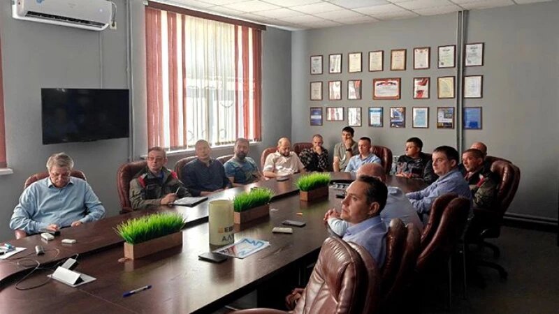     На АО «НПП «Алтик» подвели итоги участия в реализации федерального проекта «Производительность труда». Фото предоставлено КАУ «Алтайский центр кластерного развития».