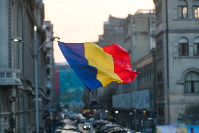 Обложка © Shutterstock / FOTODOM / Creative Lab