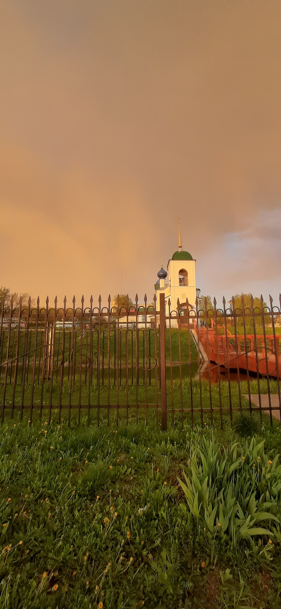 Храм в городе Лукоянов 