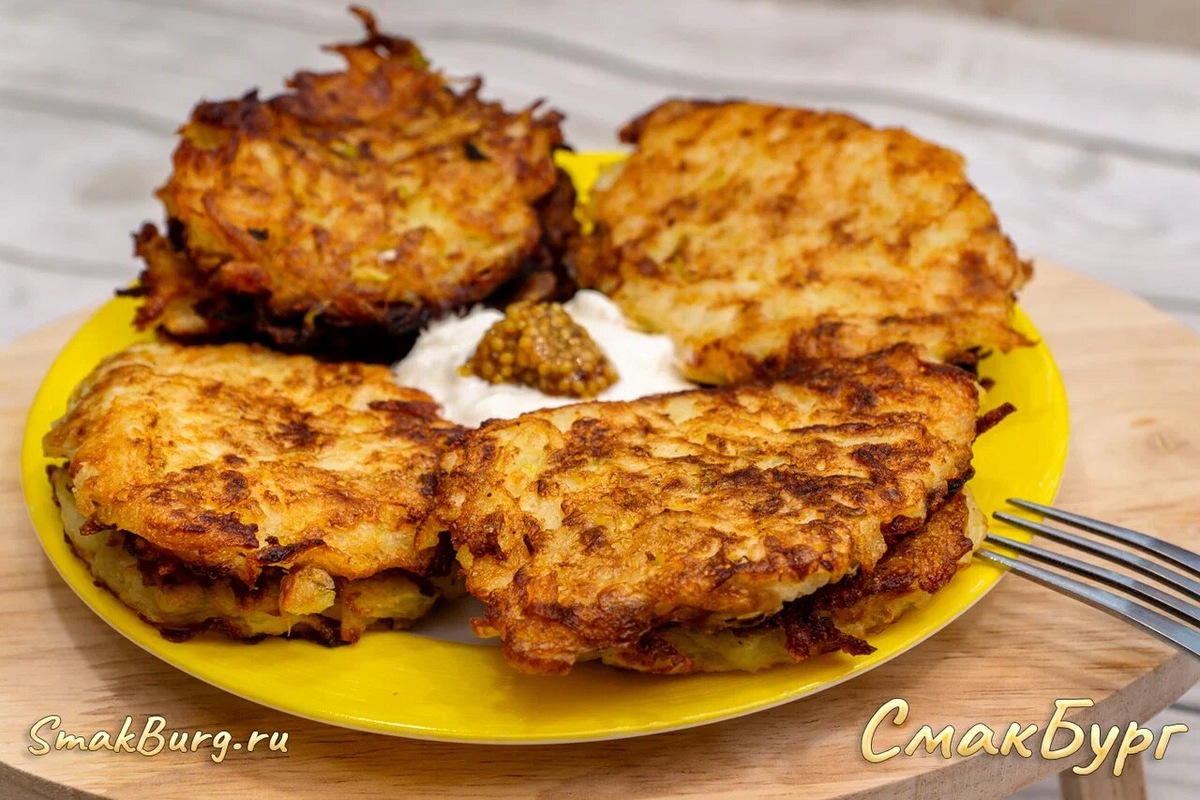 Румяные драники с кабачком и картошкой - полезный перекус на все случаи жизни!