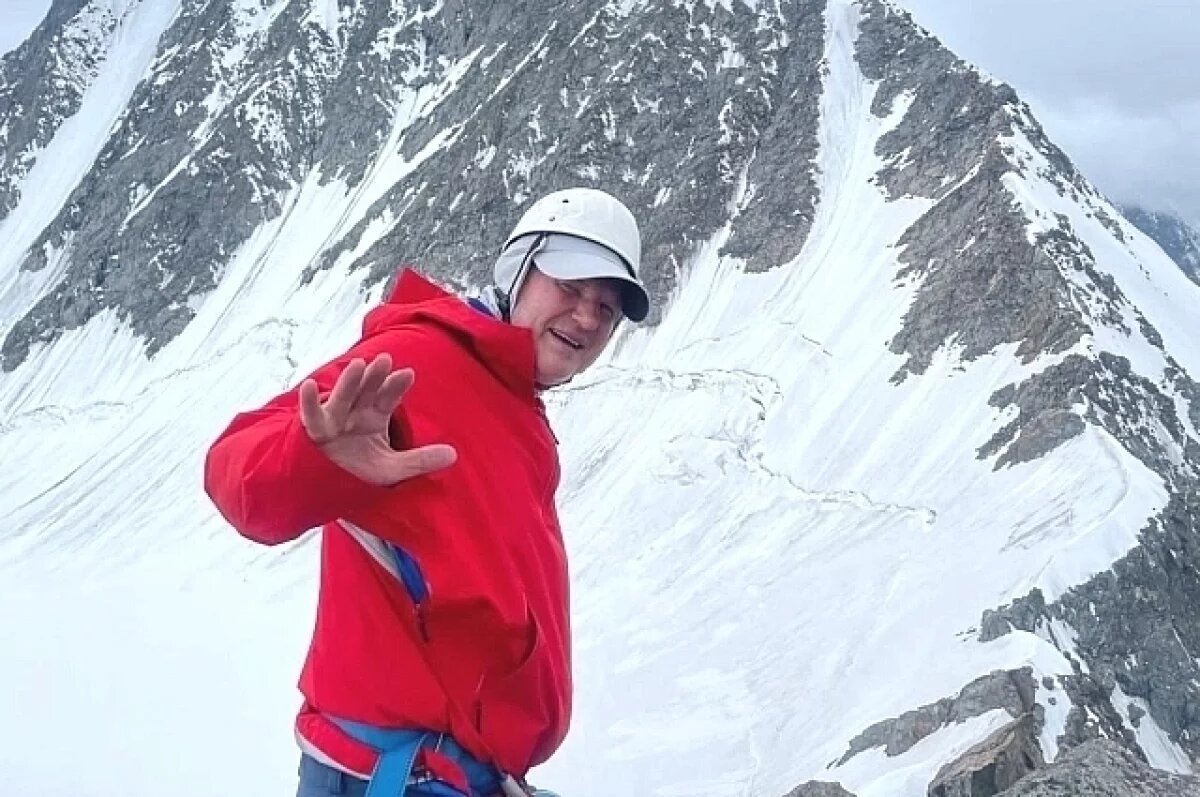    Экс-депутат Олег Савченко рассказал, как хоронил мертвецов на Эвересте