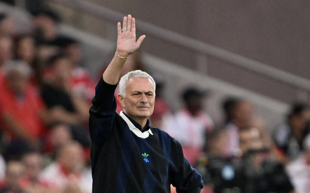 Жозе Моуринью покидает "Фенербахче". Фото: соцсети