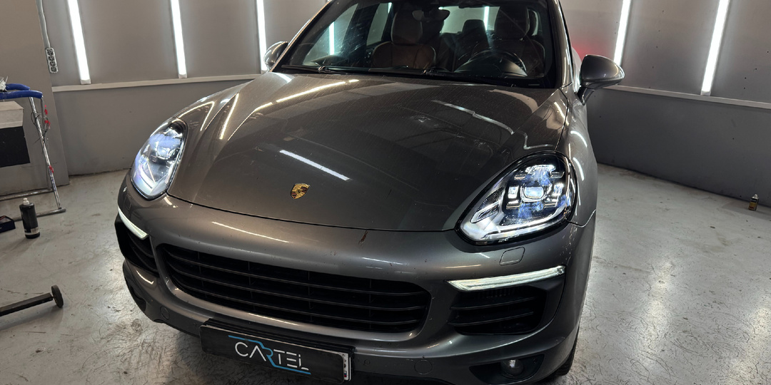Замена стекол фар Porsche Cayenne 3 (959).