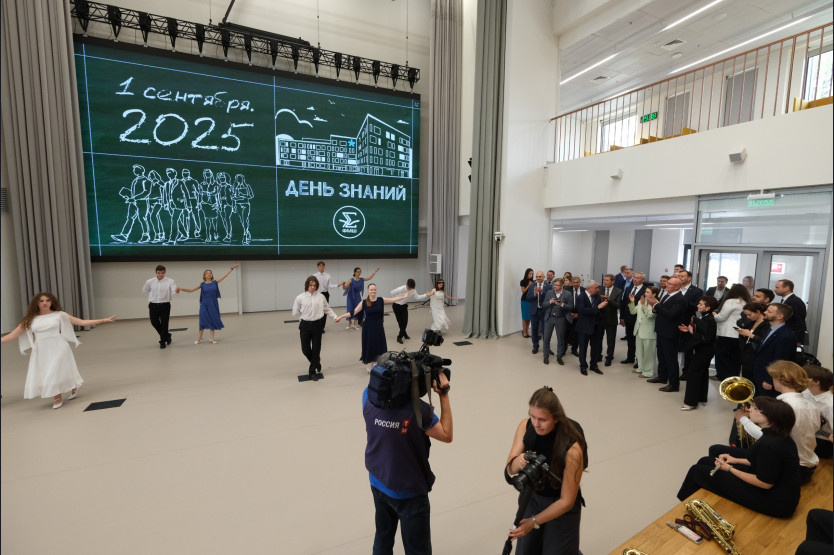    Фото: правительство НГУ