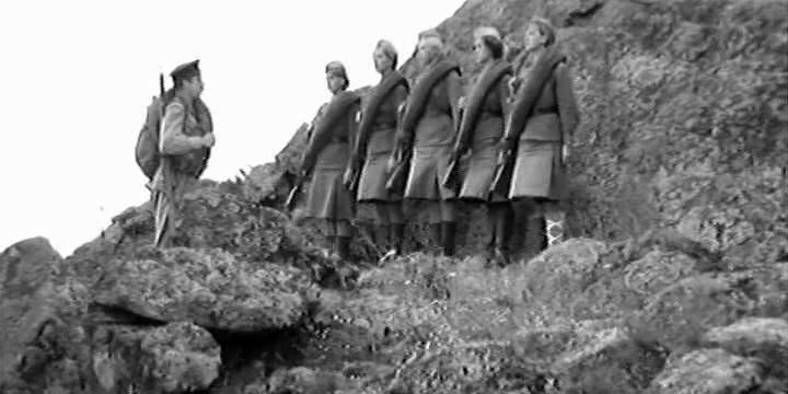 Учим историю по фильму «А зори здесь тихие»