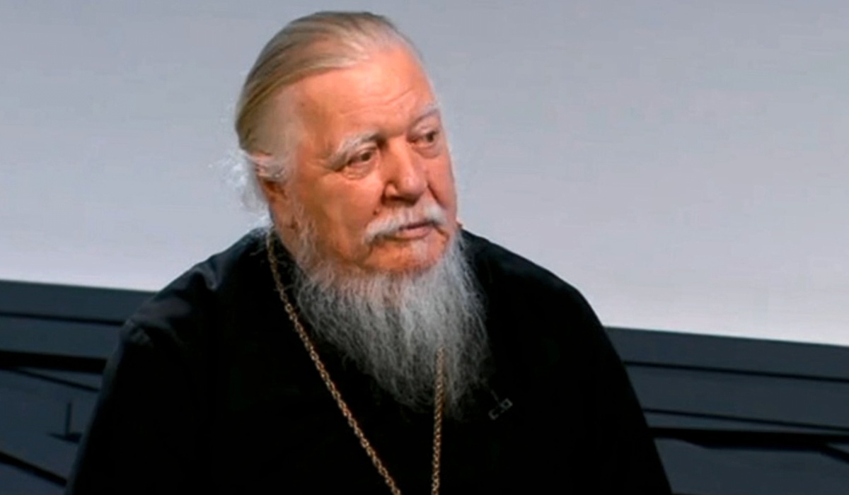 Димитрий Смирнов: «А жизнь пролетает очень быстро. И сколько ни лечись, всё равно придётся помирать. И никуда от этого не денешься. И поэтому надо торопиться приобрести самое главное...»