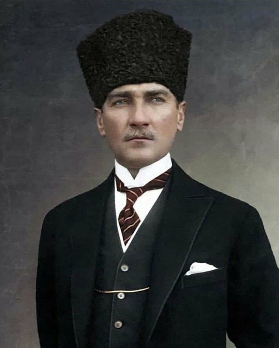 Портрет Ататюрк