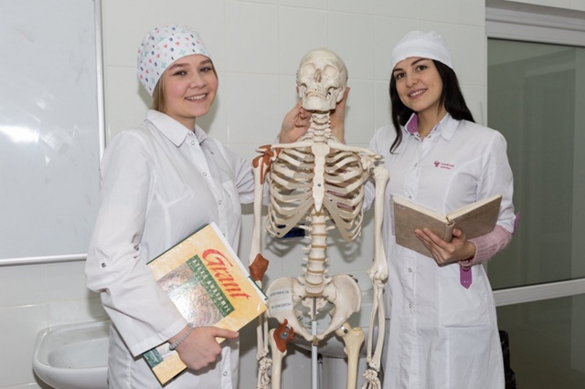 Все бюджетные места в медицинских вузах станут целевыми