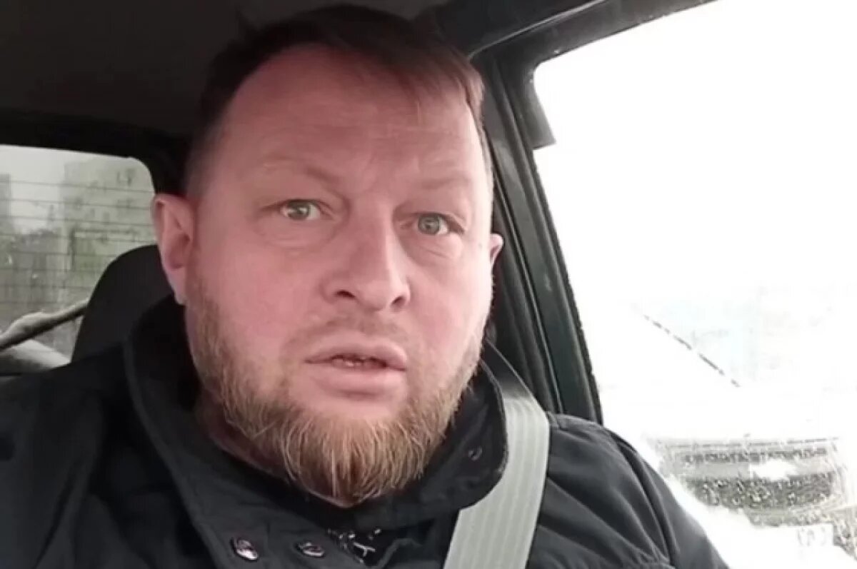    Глава администрации пояснил, что к руководству школы год назад были серьёзные замечания.