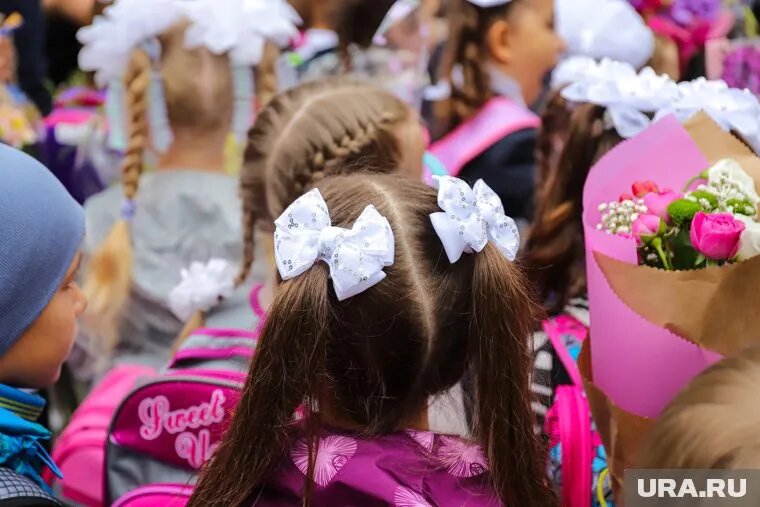 В свердловских школах обеспечат безопасность проведения Дня знаний. Фото: Размик Закарян © URA.RU