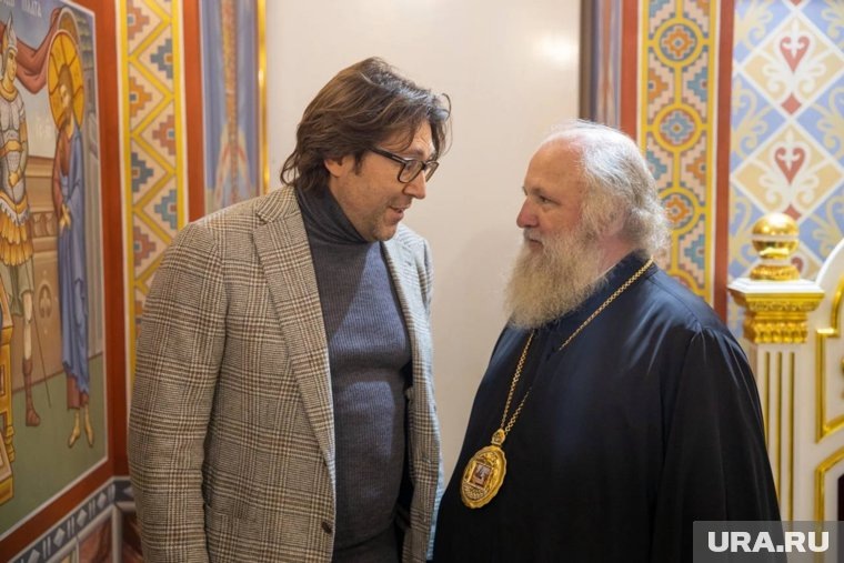    Телеведущий Малахов побывал на богослужении с митрополитом ХМАО в Когалыме