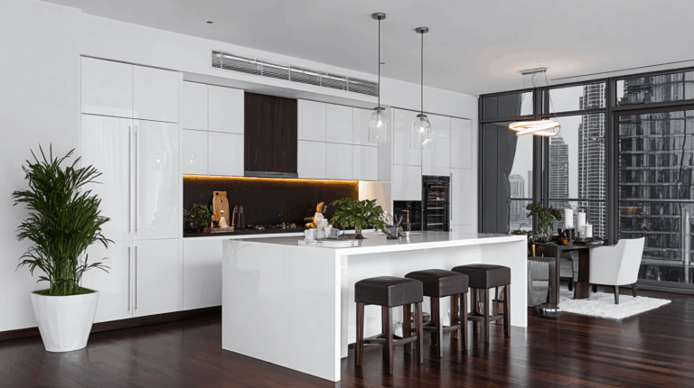    Шкаф на балкон: максимум порядка без потери пространства svkuhni77