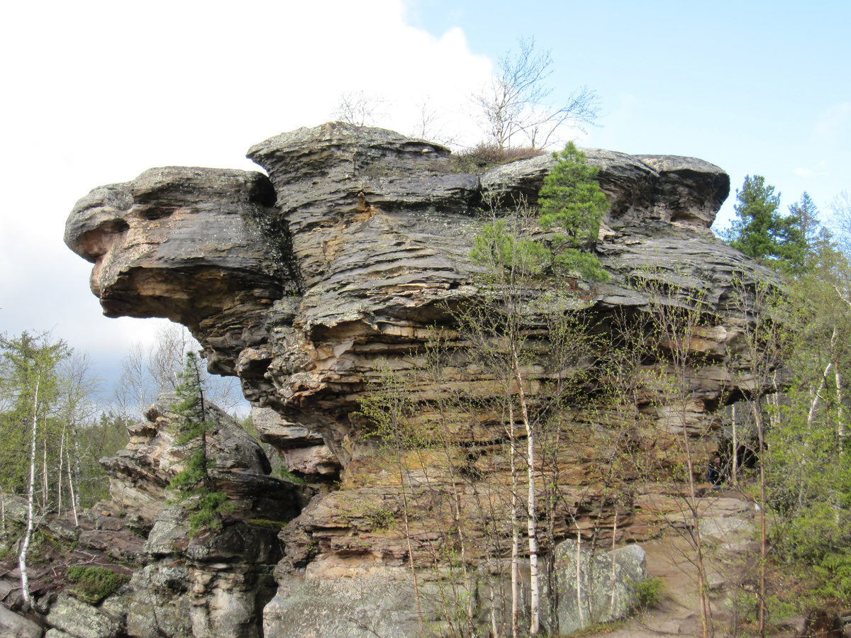 Скала Болшая Черепаха. Каменный город. Пермский край.