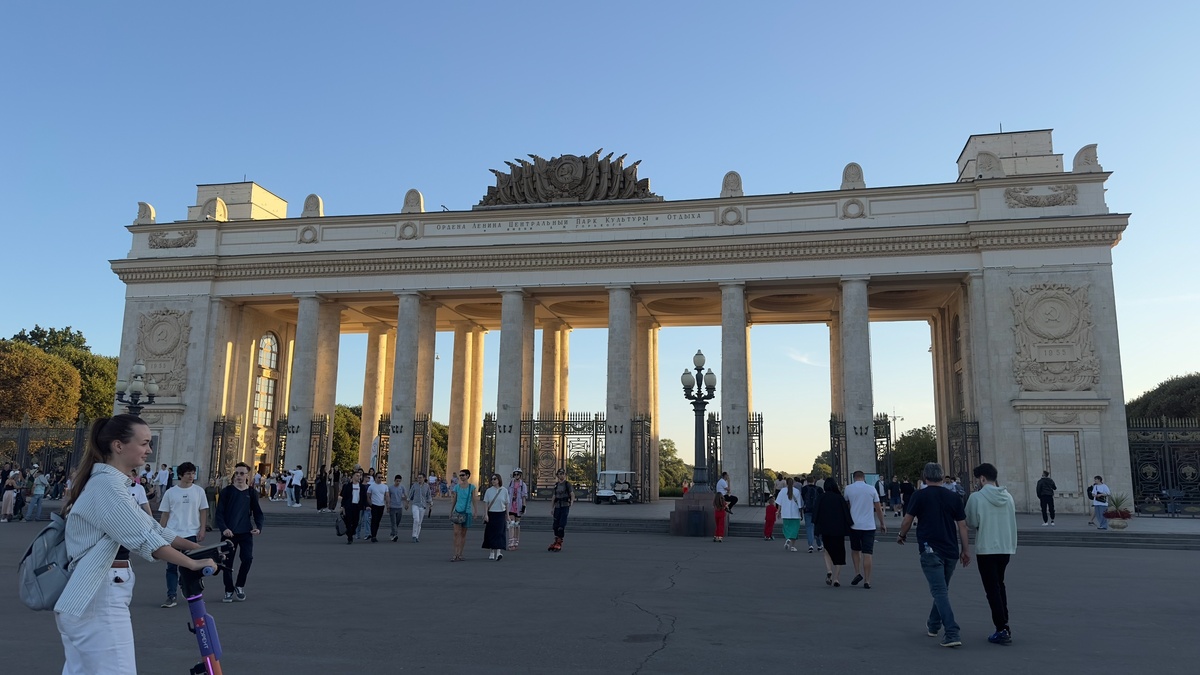    Как москвичи вмиг отличают "своих" от приезжих - эти слова вы от них не услышите