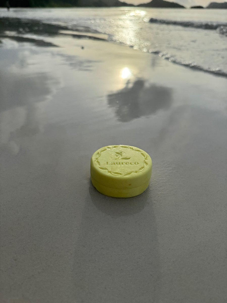 Закат, который для меня очень теплый по воспоминаниям. Хочу оставить его здесь без смысла, но с теплотой. 