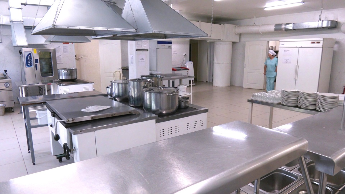    Школьные столовые Нижневартовска готовят к учебному году