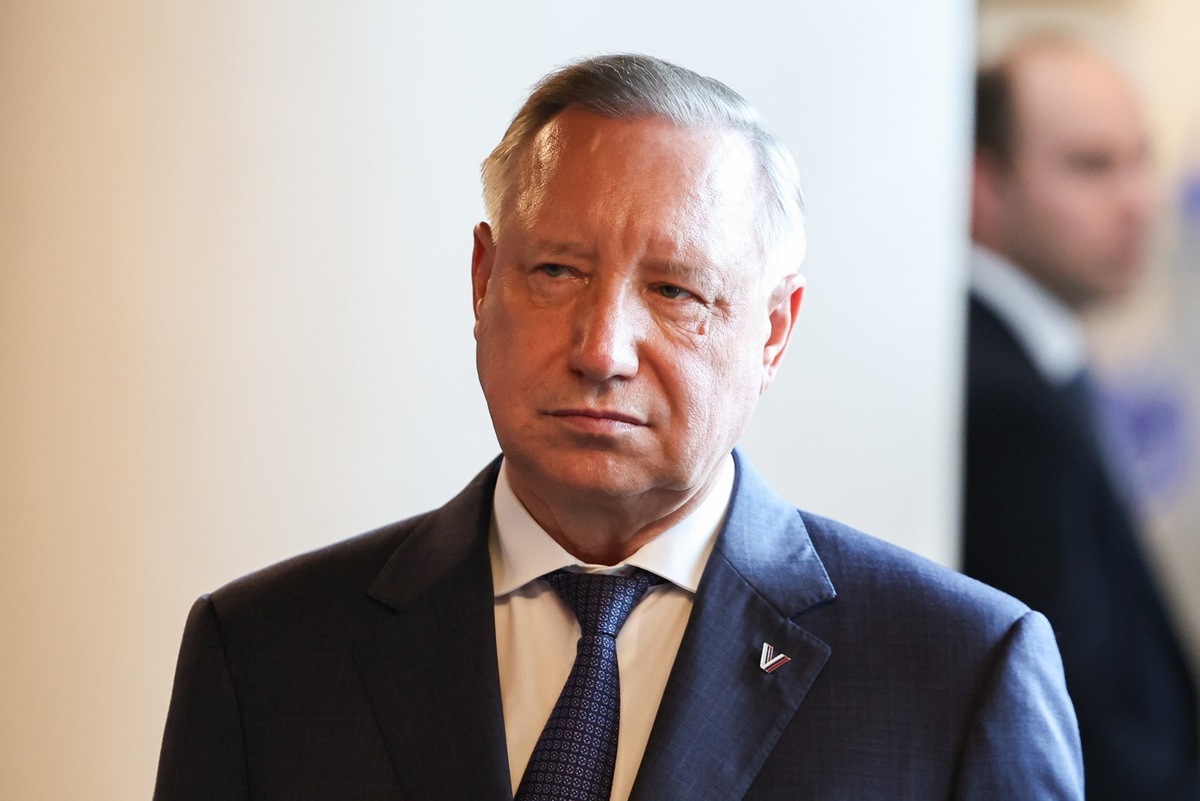    Губернатор Петербурга Александр Беглов прокомментировал свое решение запретить мигрантам работать в такси