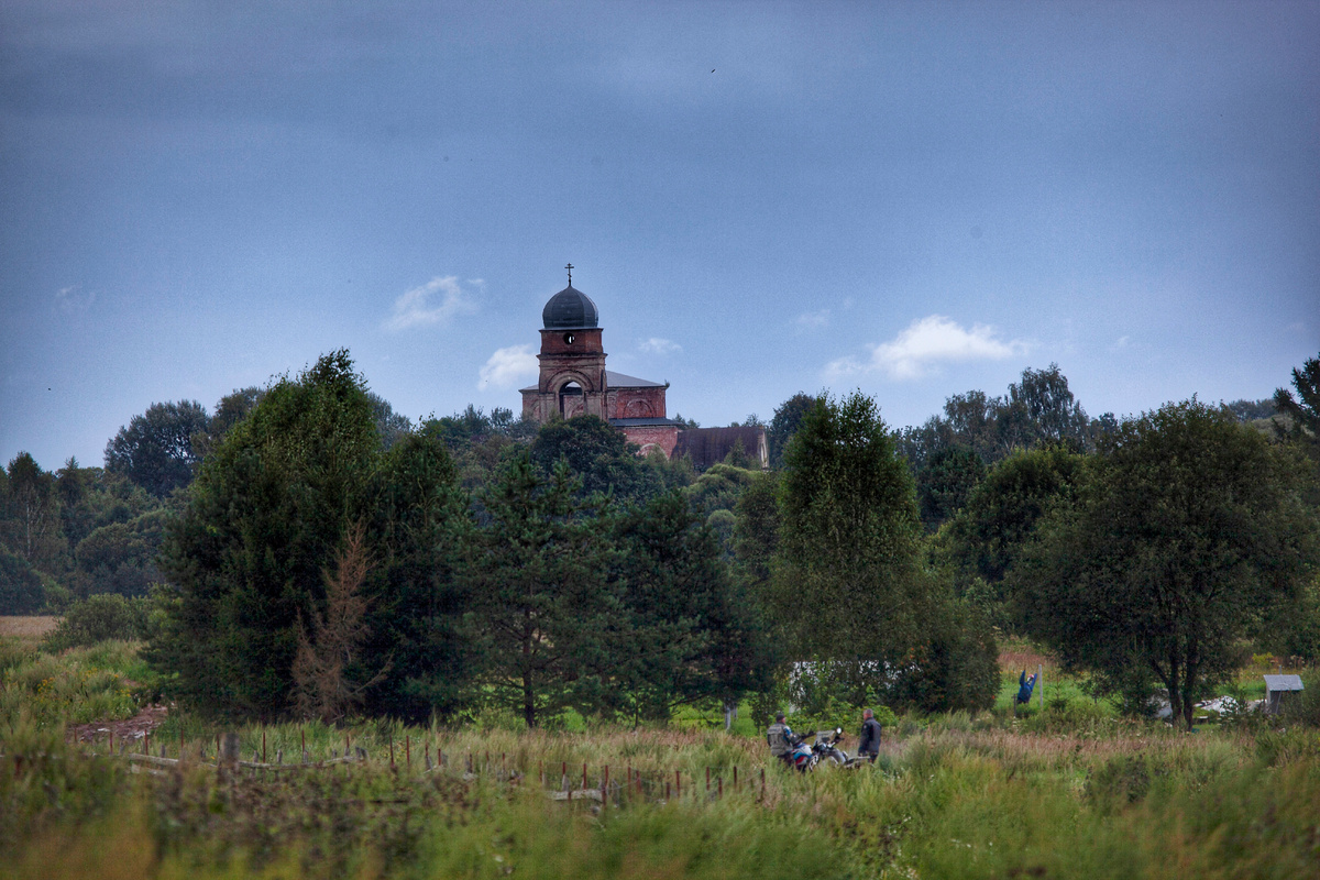 Боболи, Никольская церковь.