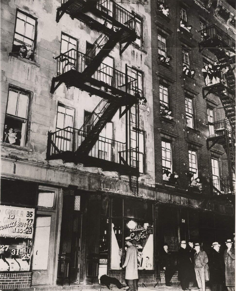 Уиджи – «Места на Балконе во Время Убийства»