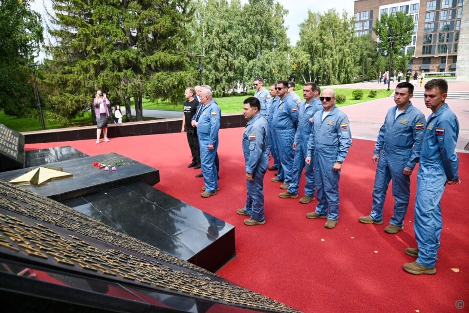    "Русские витязи" на Мемориале славы. Источник: barnaul.org